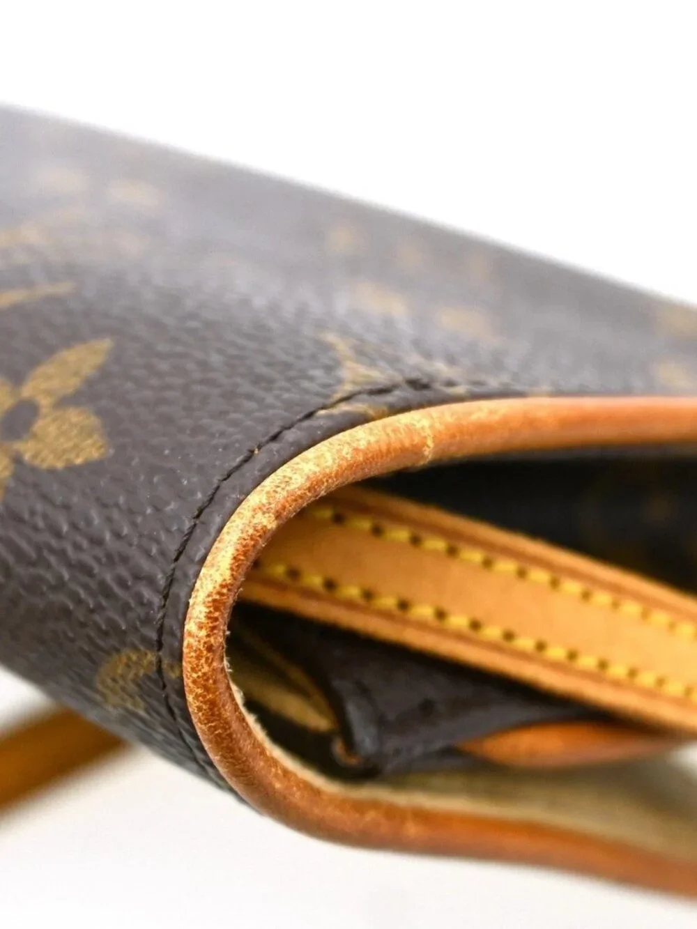 LOUIS VUITTON POCHETTE TWIN GM CROSSBODY BAG - Picture 8 of 15